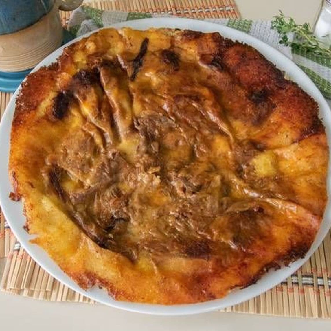 Tortilla con Carne Mechada