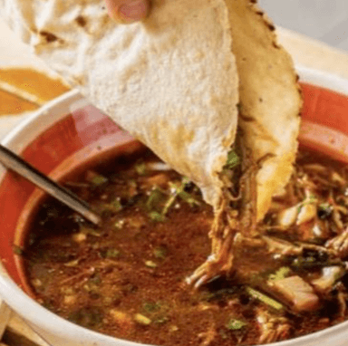 Media orden de birria de res
