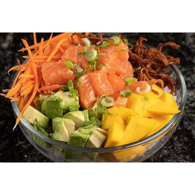 POKE MANGO AVOCADO SALMÓN