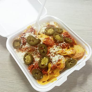 Nachos con Cochinita