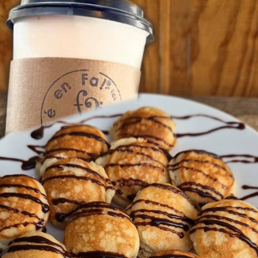 Combo Mini Hotcakes y Americano
