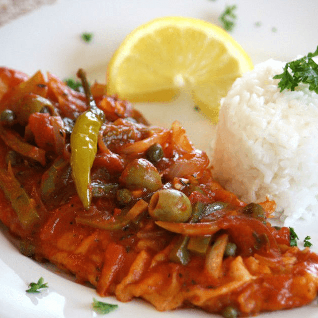 Filete a la Veracruzana + Refresco Gratis