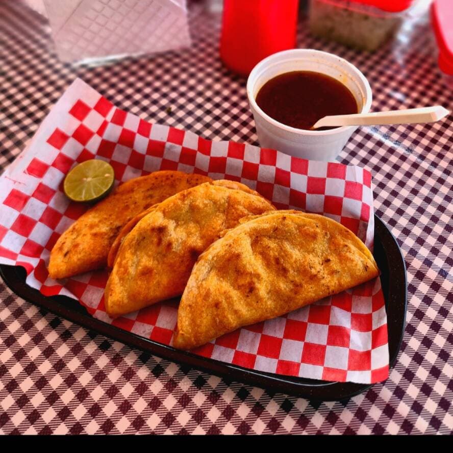 Combo 3 Tacos Dorados Con Gordita