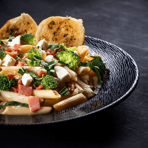 Arma tu Pasta con 8 Ingredientes