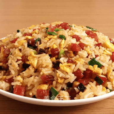 15.Arroz Frito con Chorizo Chino