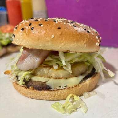 Hamburguesa Hawaiana