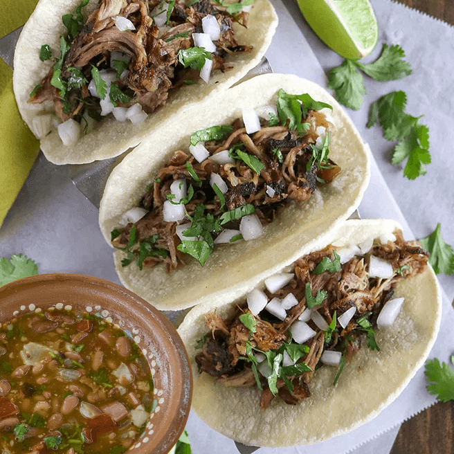 Tacos de Carnitas Sencillos + Complemento