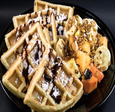 Waffles Con Fruta