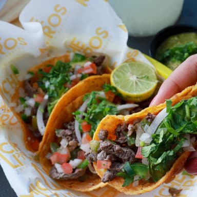 Tacos de Arrachera.