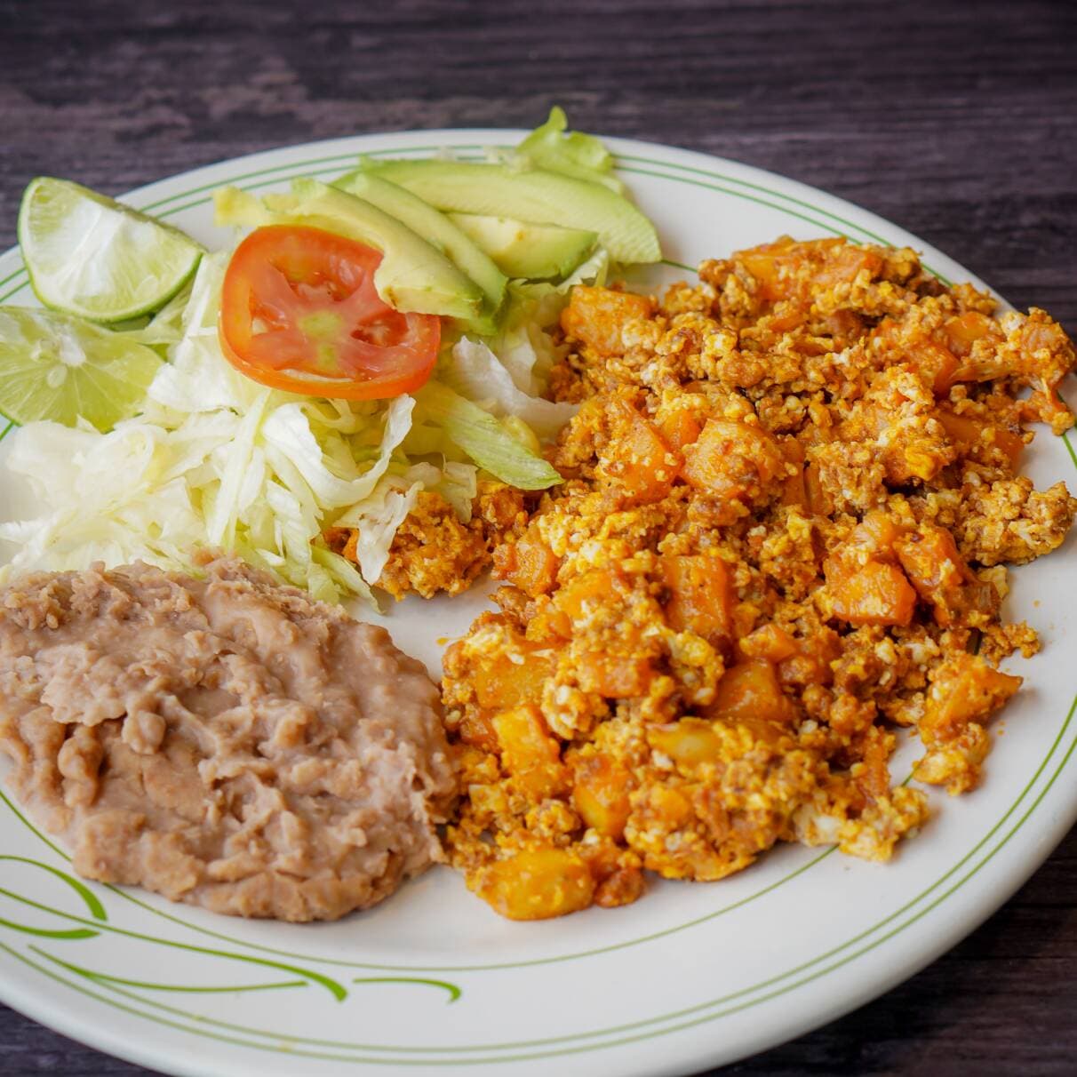 Papitas con Chorizo y Huevo