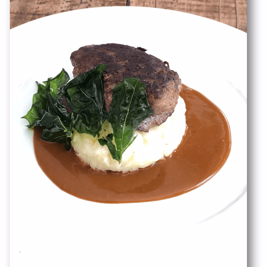 Filete de Res en Salsa de Chile Ancho