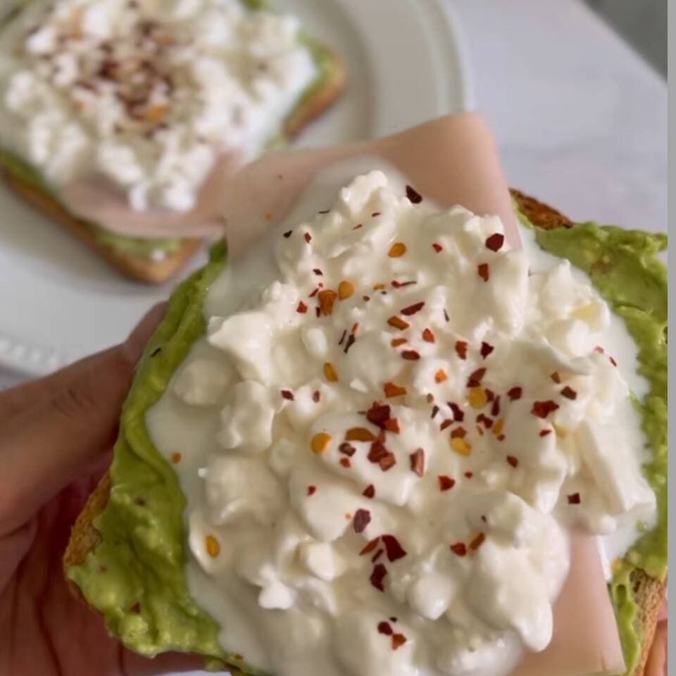 AVOCADO COTTAGE TOAST