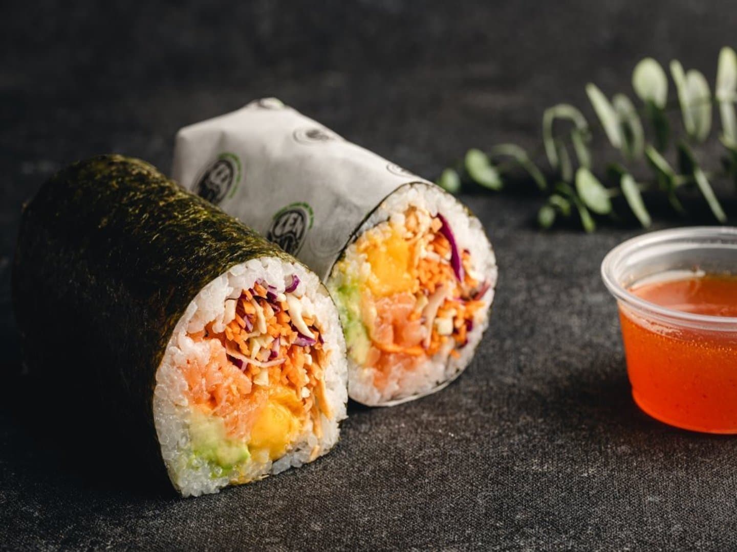 Poke Roll Spicy Salmon