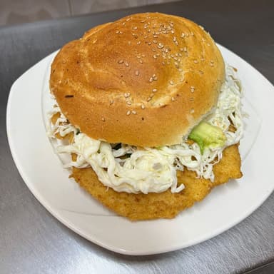 Cemita de Milanesa de Pollo.