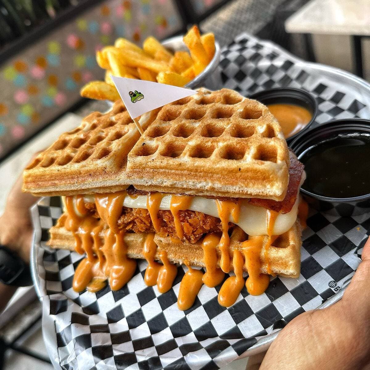 CHICKEN WAFFLE
