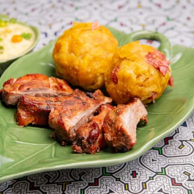 Tacacho con Costillar