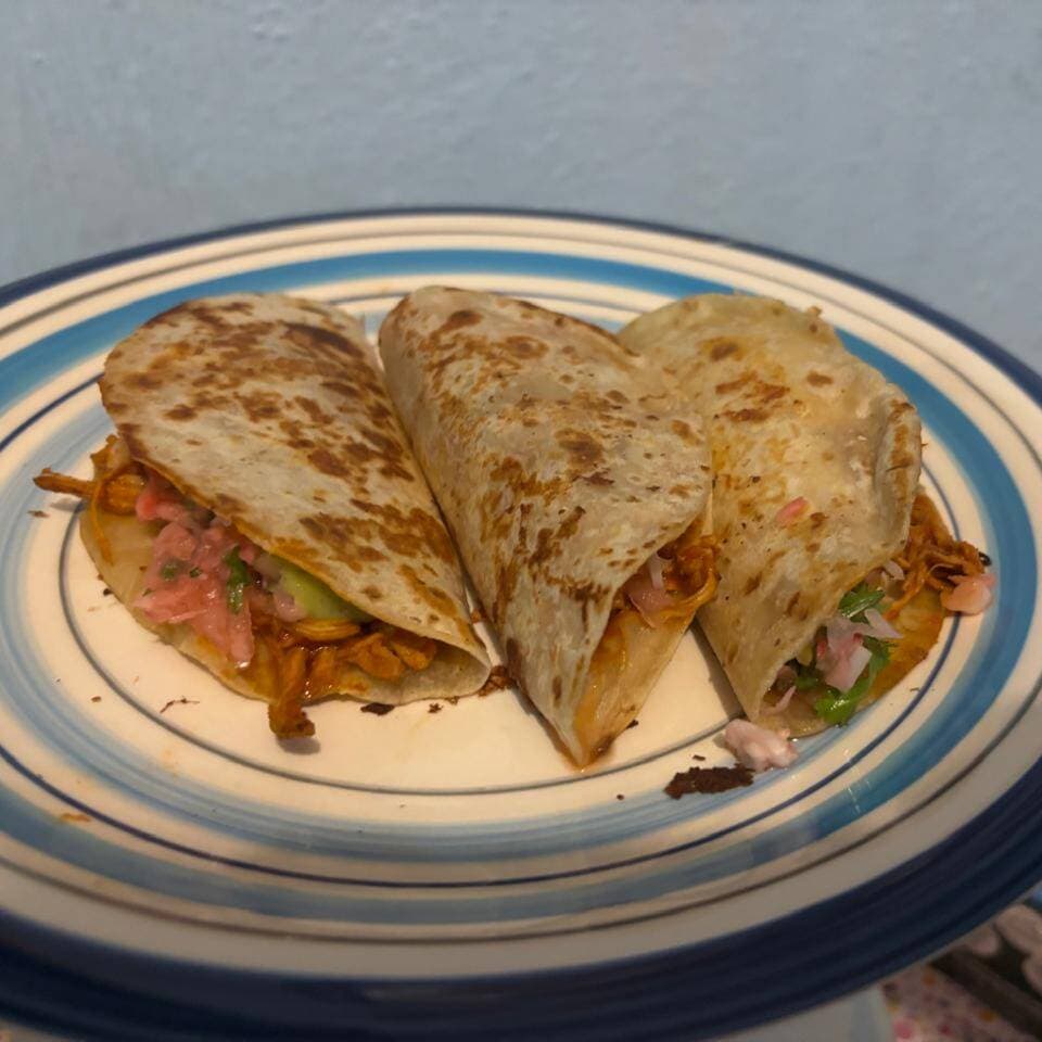 Quesadilla de pollo 1 pieza