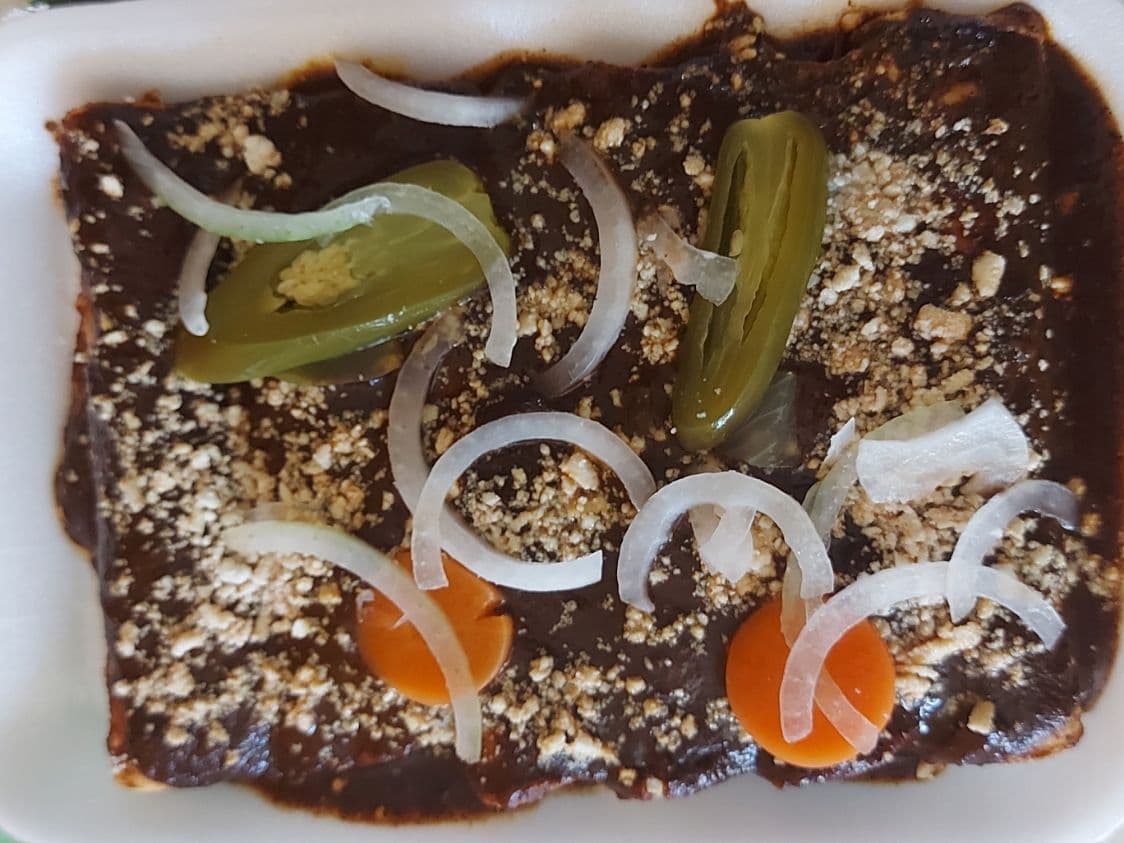 Orden de Enchiladas de Mole (6)