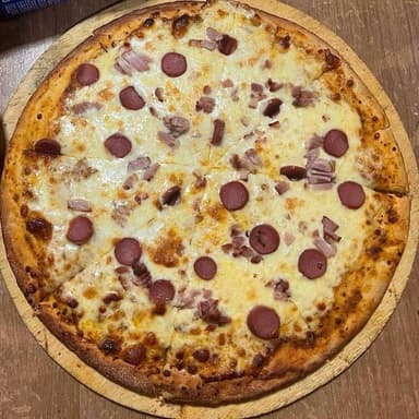 Pizza Vienesa