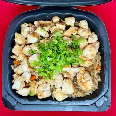 Yakimeshi de pollo