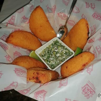 Empanadas de Camarón x 6