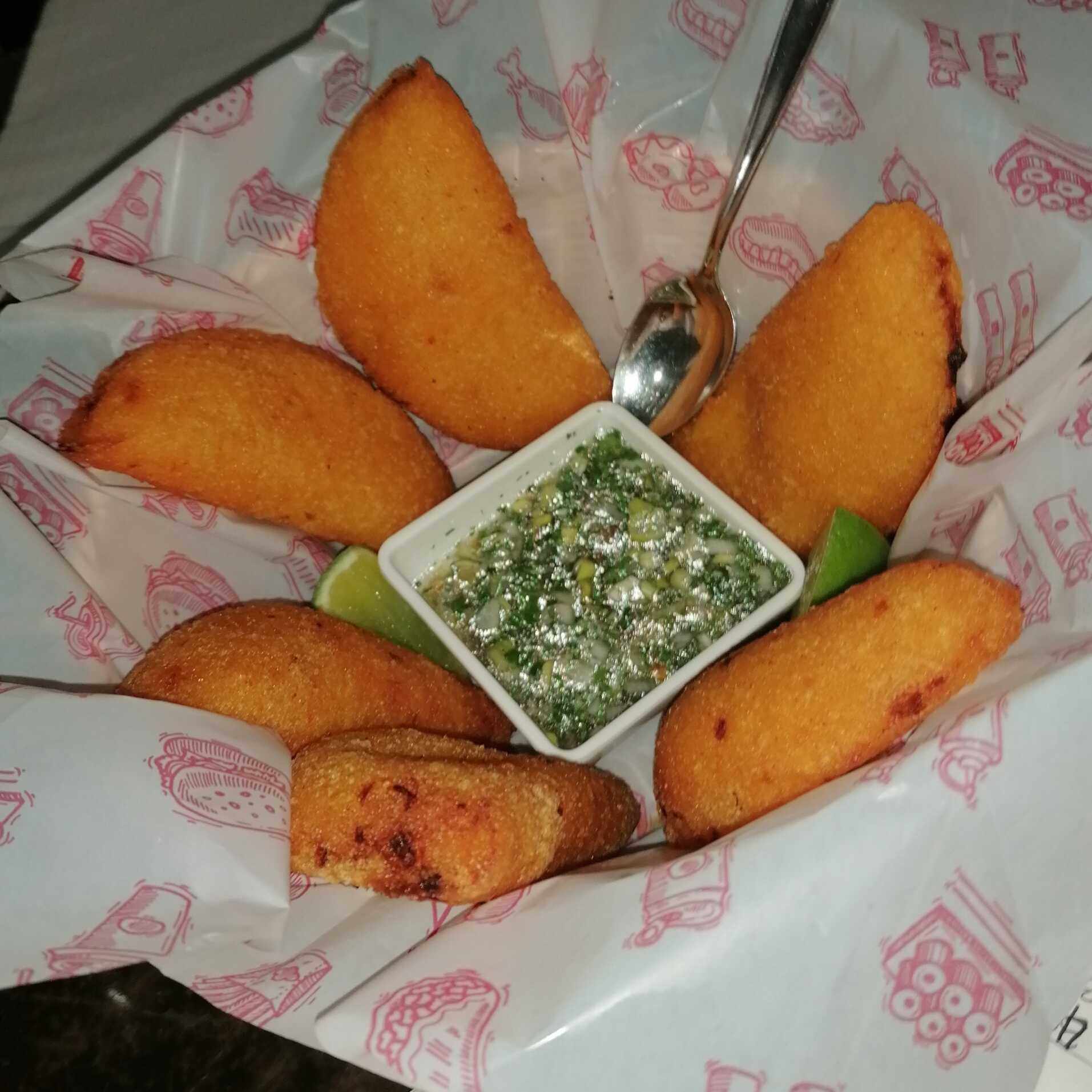 Empanadas de Camarón x 6