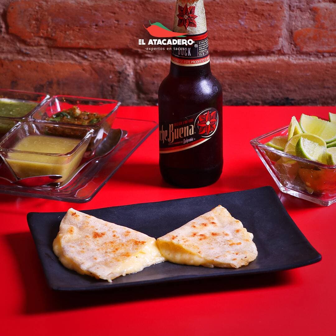 Triángulo de Queso y Carne
