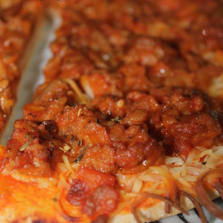 Pizza Pequeña Boloñesa