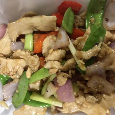 Pollo al Ajo más Chaufa