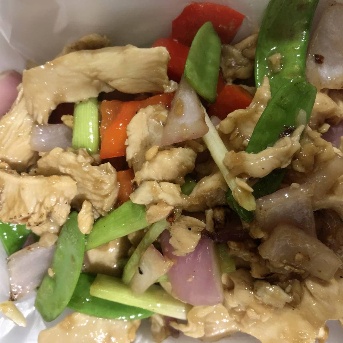 Pollo al Ajo más Chaufa