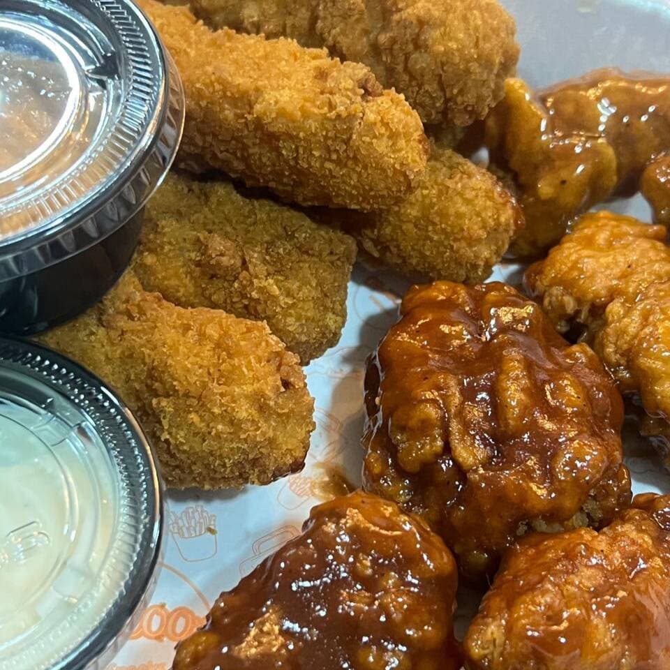 Dedos de Queso y Boneless