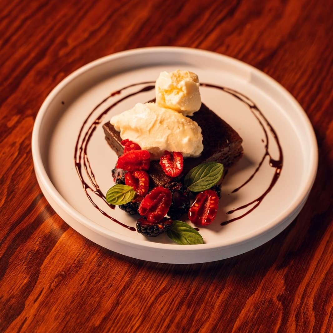 Brownie con Frutos Rojos.