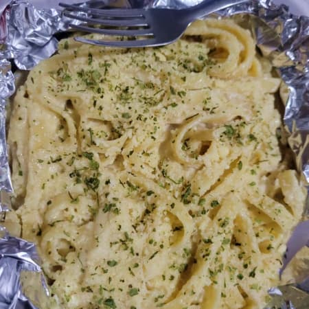 Pasta Alfredo con Pechuga