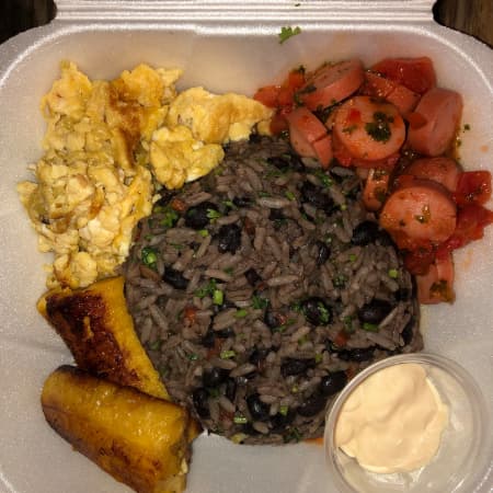 Gallo Pinto + Salchicha