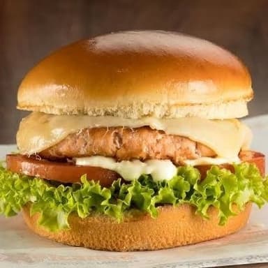Hamburguesa de Pollo + Papas