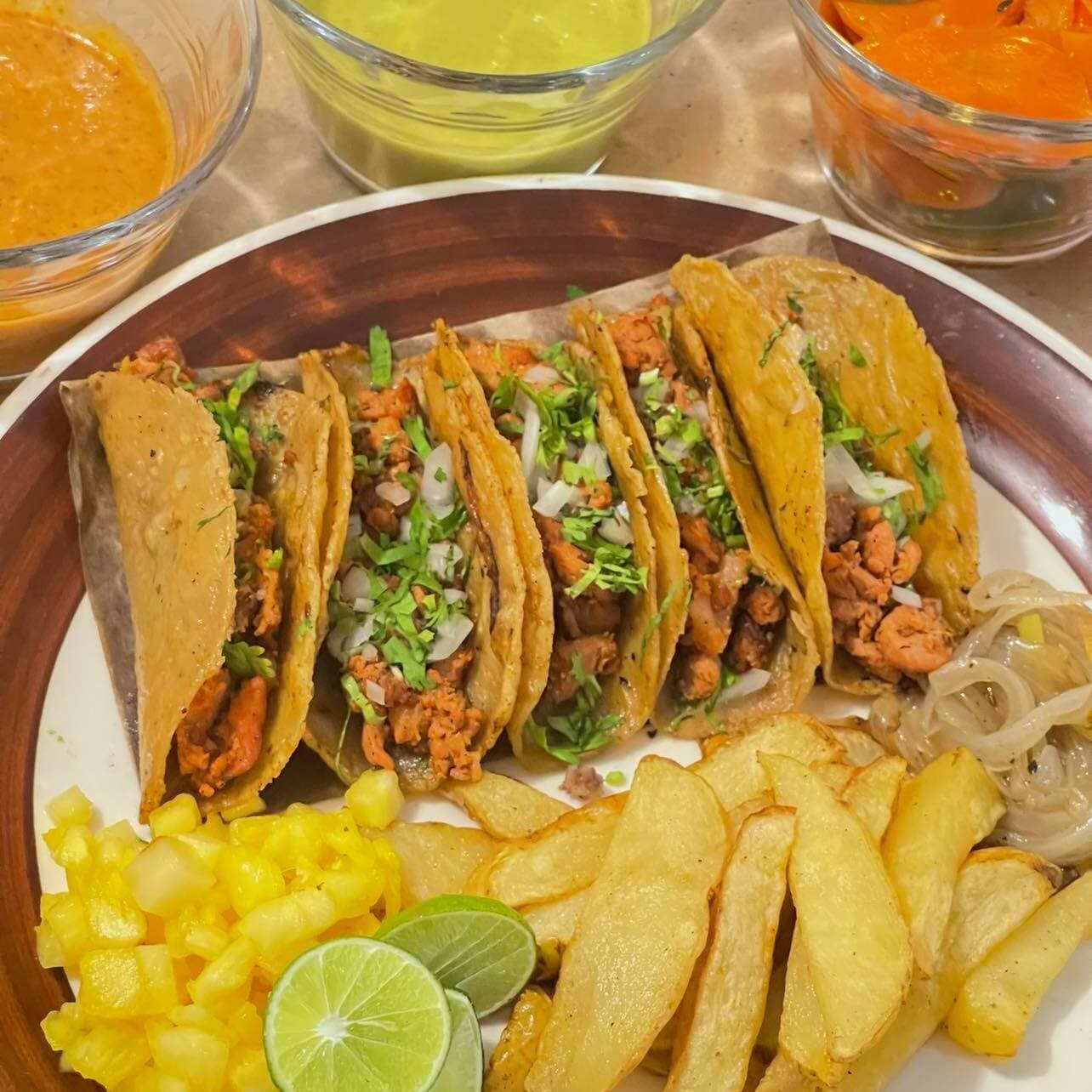 Taco Pastor con Papas.