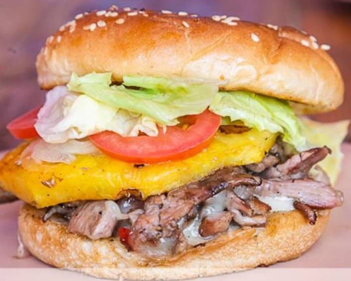 Hamburguesa + Peñafiel + Orden de papas.