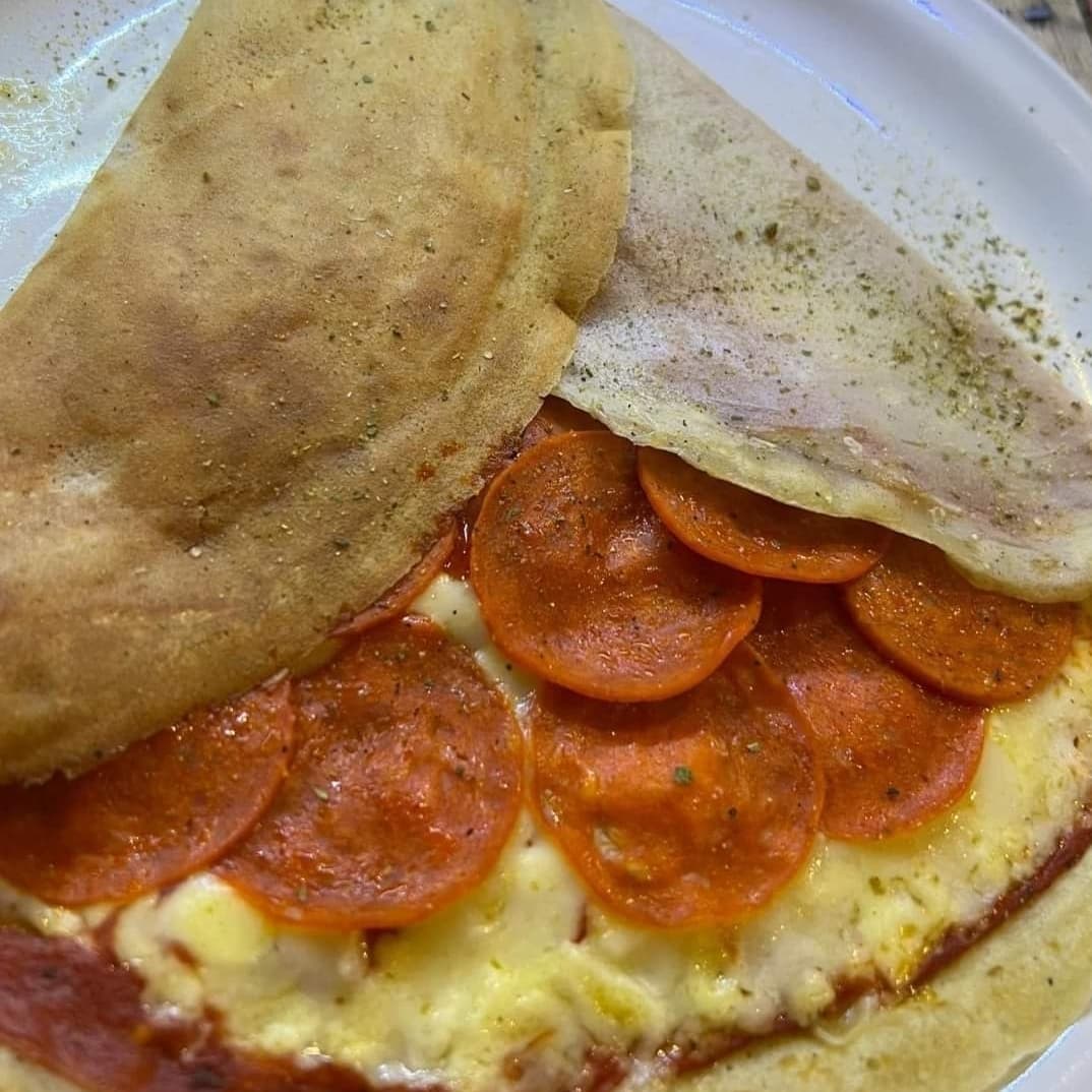 Crepa Salada de Pepperoni con Queso Manchego