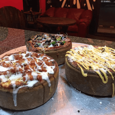 Deep Dish Chica de Especialidad