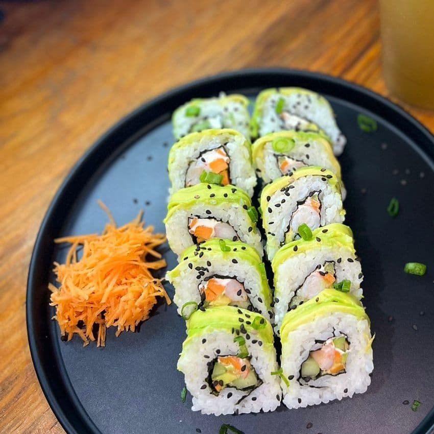 Aguacate Roll