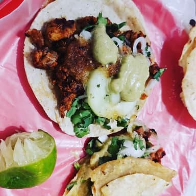 Quesataco de Carne al Pastor