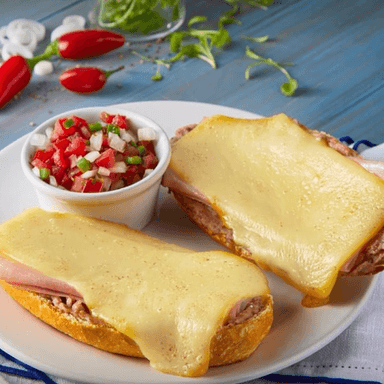 Molletes de Jamón