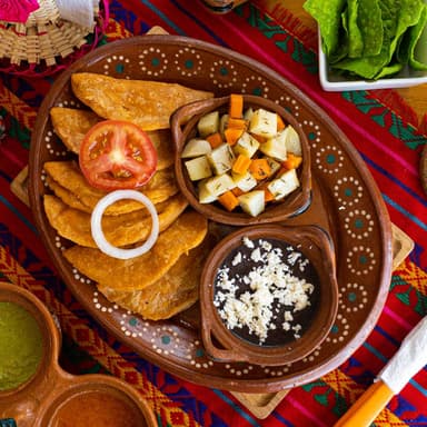 Enchiladas Potosinas (Media Orden)