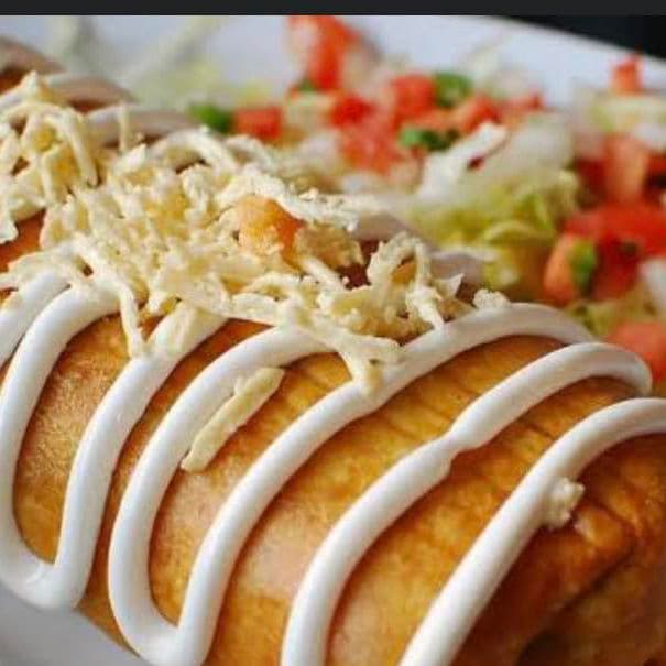 ORDEN DE CHIMICHANGAS (3 PIEZAS) Copiar