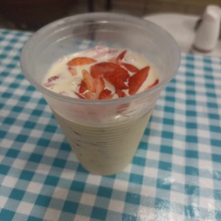 FRESAS CON CREMA 12 OZ