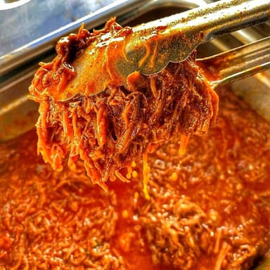 1 Kilo de Birria Maciza + 2 Lts. de Consomé Gratis