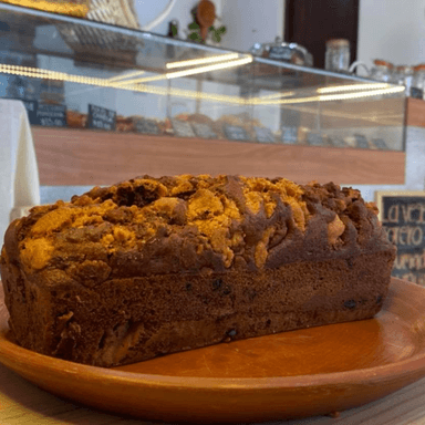 PANQUE DE PLATANO CON TRIPLE CHOCOLATE TURIN