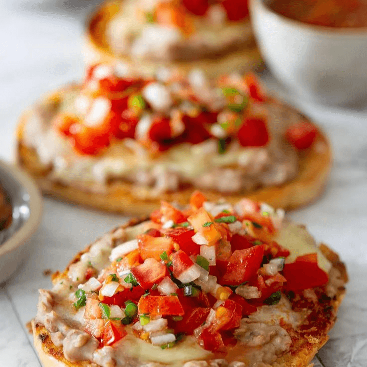Molletes de Cochinita
