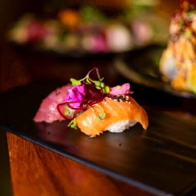 NIGIRIS SALMON