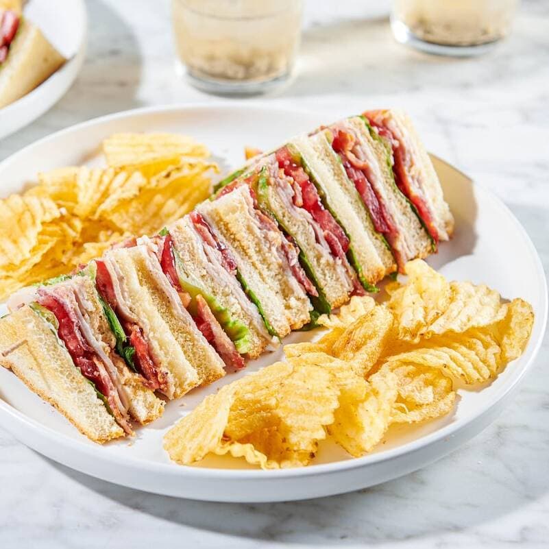 Sándwich*1 carnes (res,cerdo,pollo)+Jugo en Agua*1